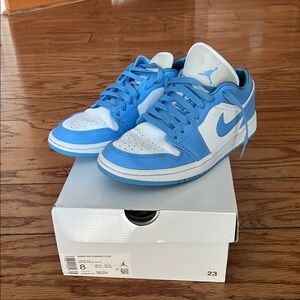 Jordan 1 Low UNC